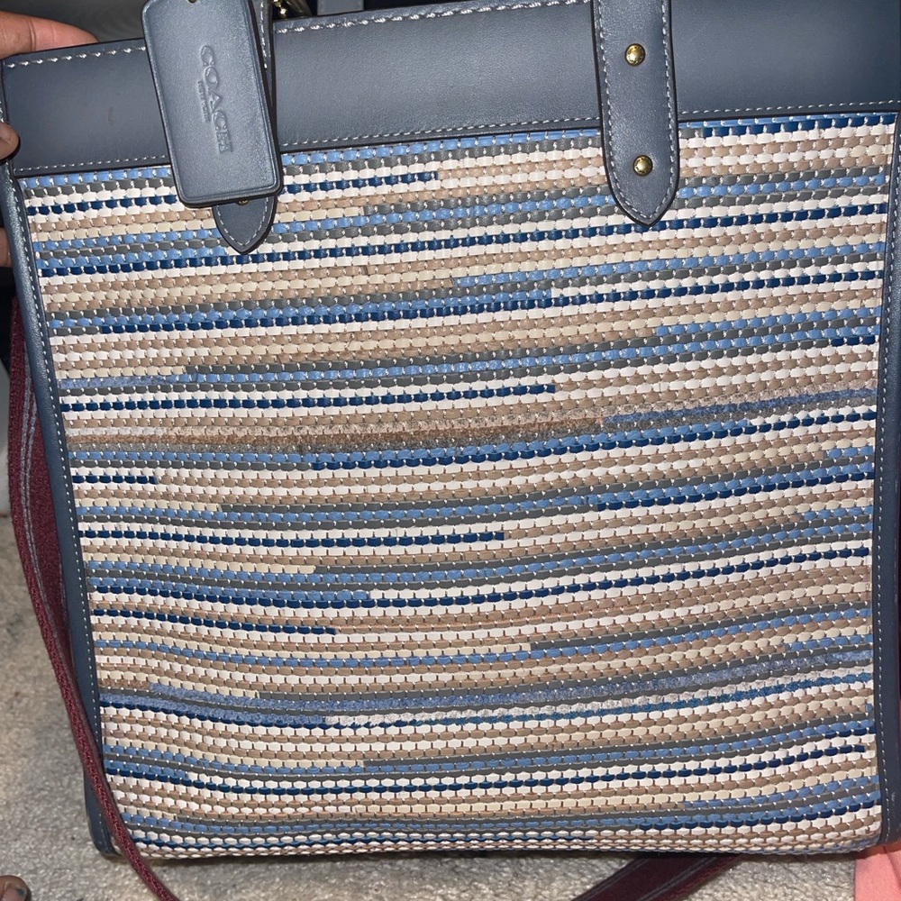 Granite upwoven field tote